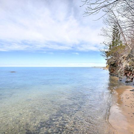 Gorgeous Charlevoix Home On Lake Michigan! Ellsworth Exteriér fotografie