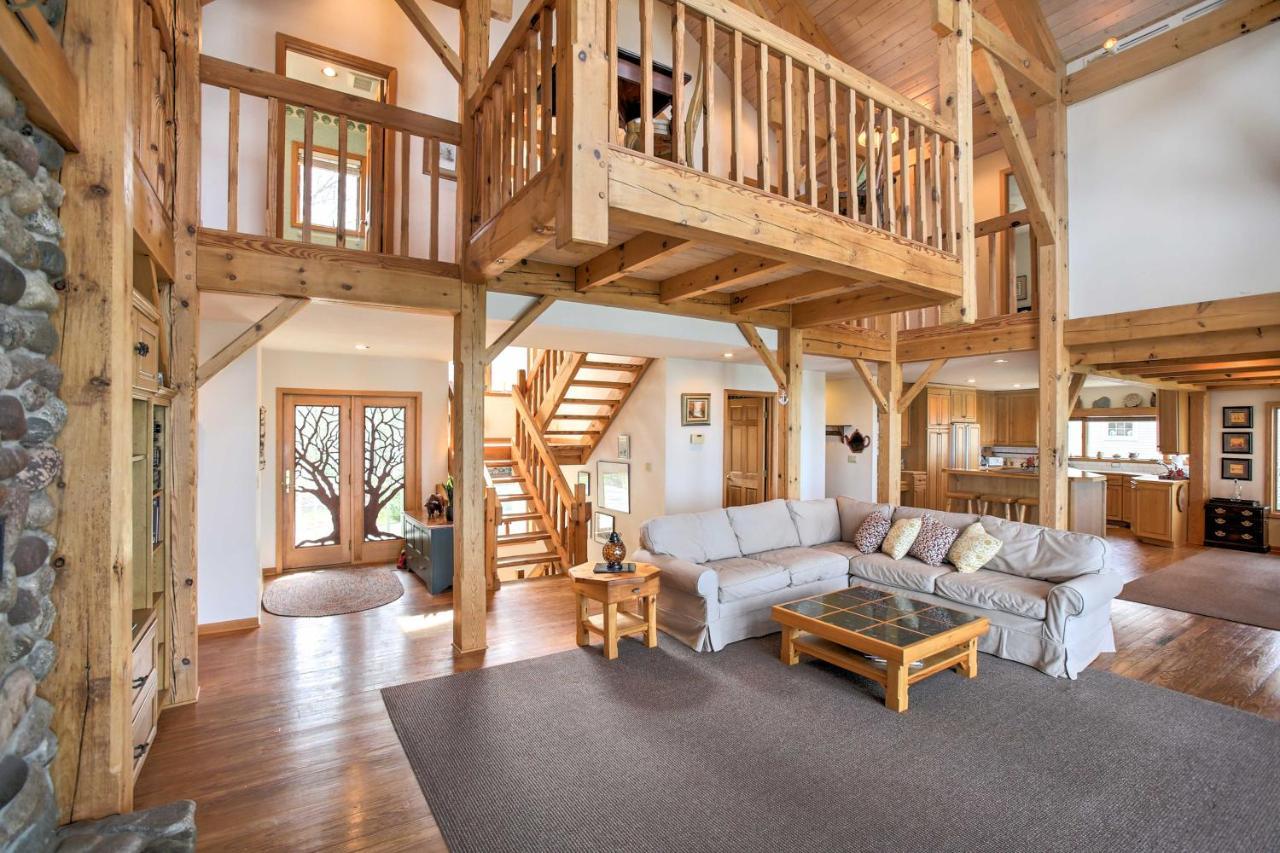 Gorgeous Charlevoix Home On Lake Michigan! Ellsworth Exteriér fotografie