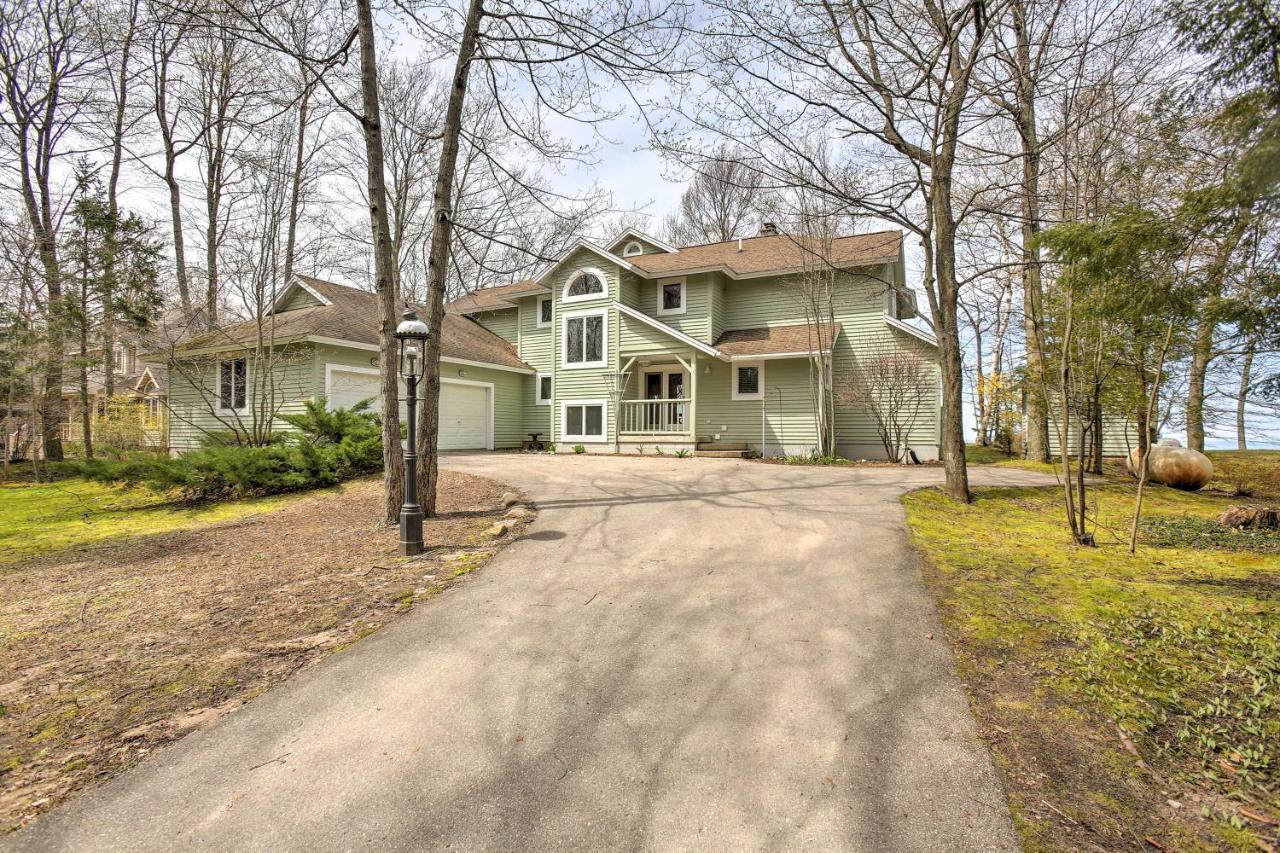 Gorgeous Charlevoix Home On Lake Michigan! Ellsworth Exteriér fotografie